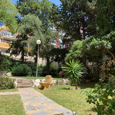 Tulipanes - Parking Privado *
